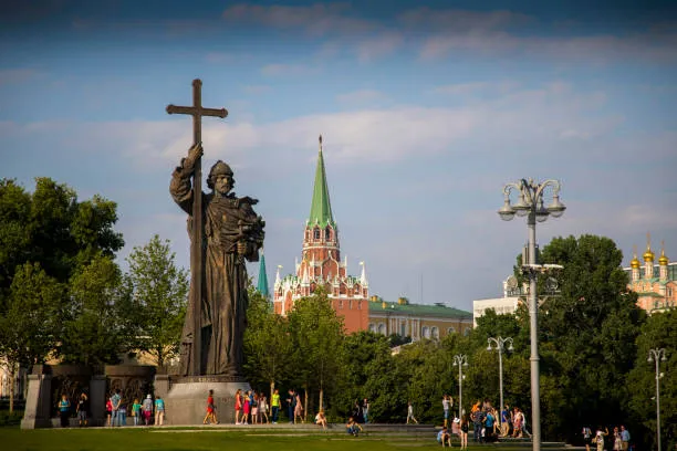 Автомобильный маршрут с ночёвкой в старинном городе